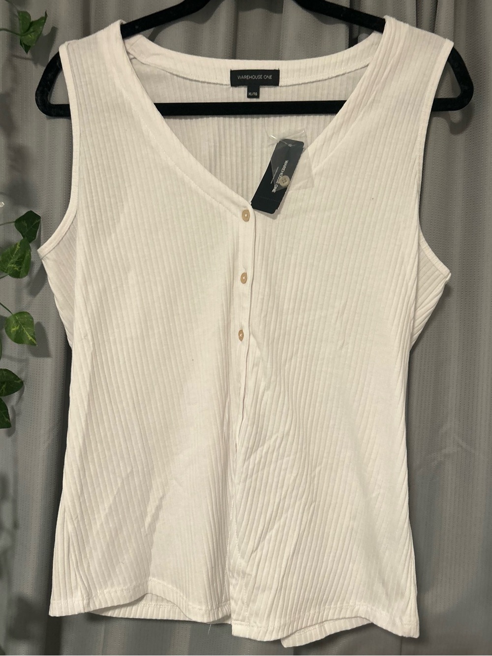NWT Maurice’s elevated tank top